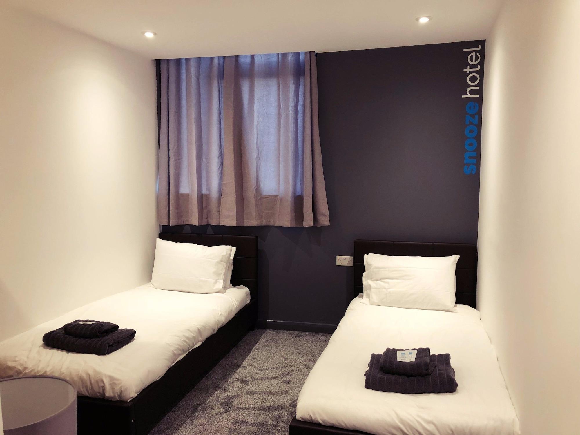 Snooze Hotel Corby Esterno foto