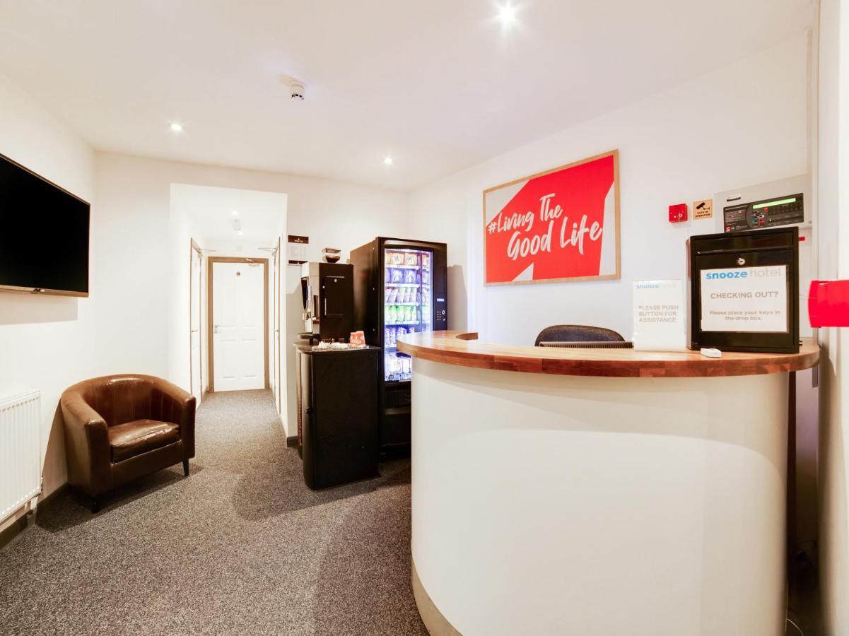 Snooze Hotel Corby Esterno foto
